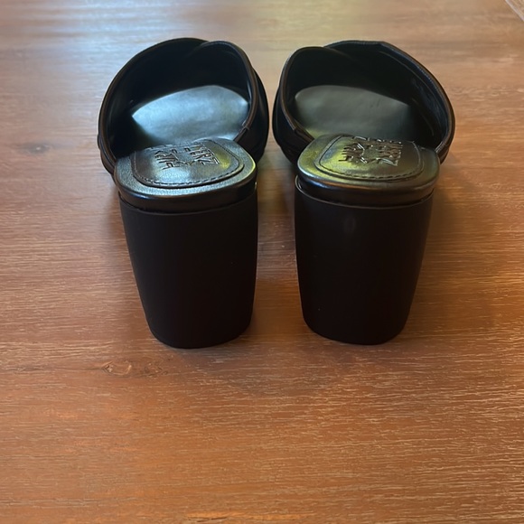 Naturalizer Black Genn Rythm Block Heel
Crisscross Strap Sandal Size 9.5 NWOT - Picture 4 of 8